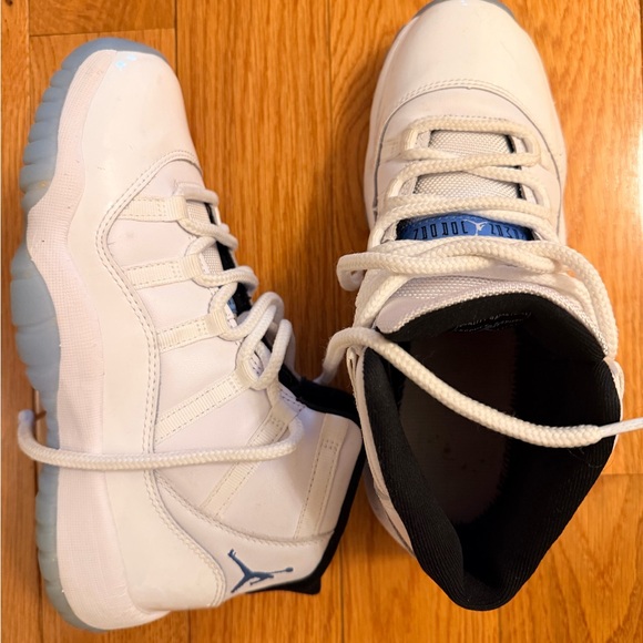 Jordan Kids White and Blue Sneakers (big boy)